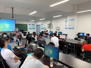 電氣與信息工程學(xué)院成功舉辦至芯科技大學(xué)計(jì)劃FPGA師資動(dòng)手培訓(xùn)班